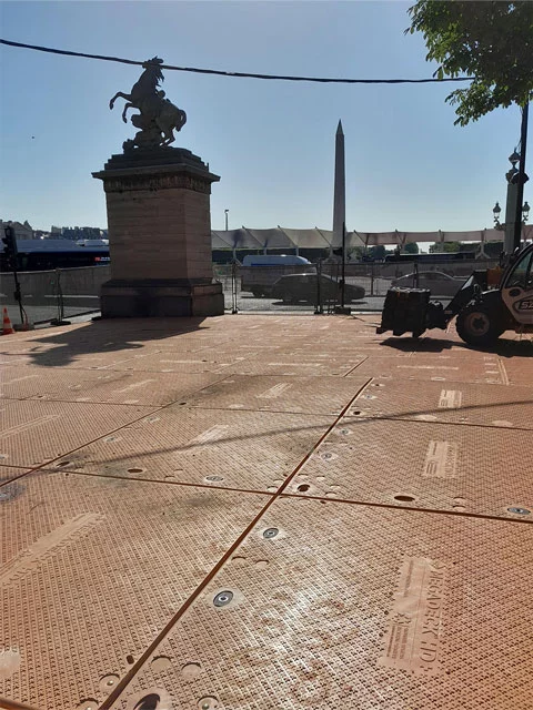 l-caps-paris-14-juillet-place-bastille.jpg